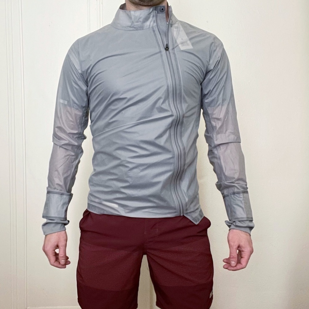 HOKA Men’s Performance Shield Running Jacket Gray Size Small New Slim Fit